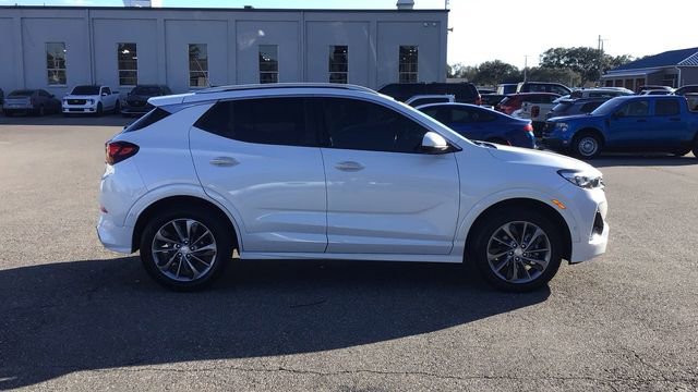 Used 2020 Buick Encore GX Essence w/ Experience Buick Package image 4