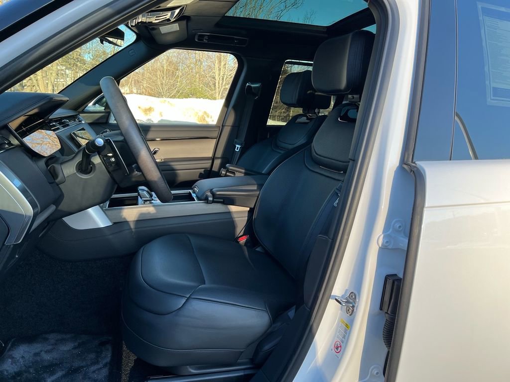 New 2026 Land Rover Range Rover SV image 11