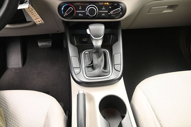 Used 2025 Kia Soul LX FWD image 13