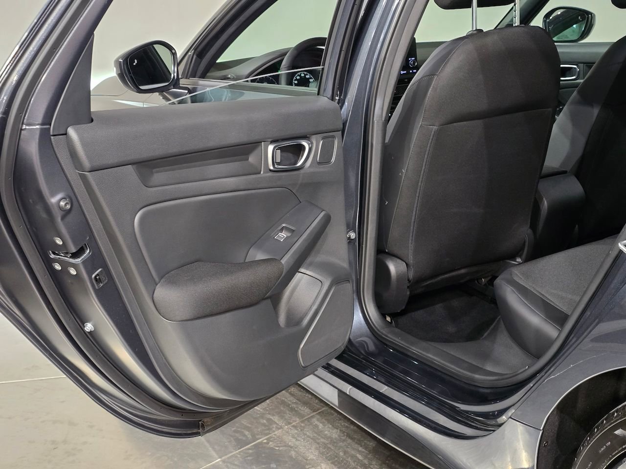 Used 2025 Honda Civic Sport image 29