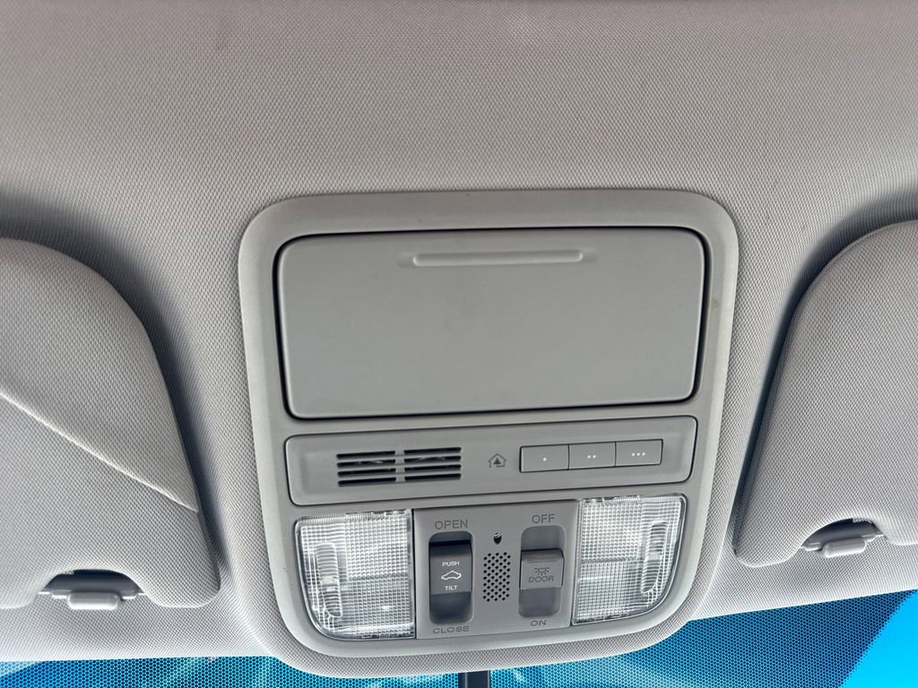 Used 2011 Honda Odyssey EX-L image 28