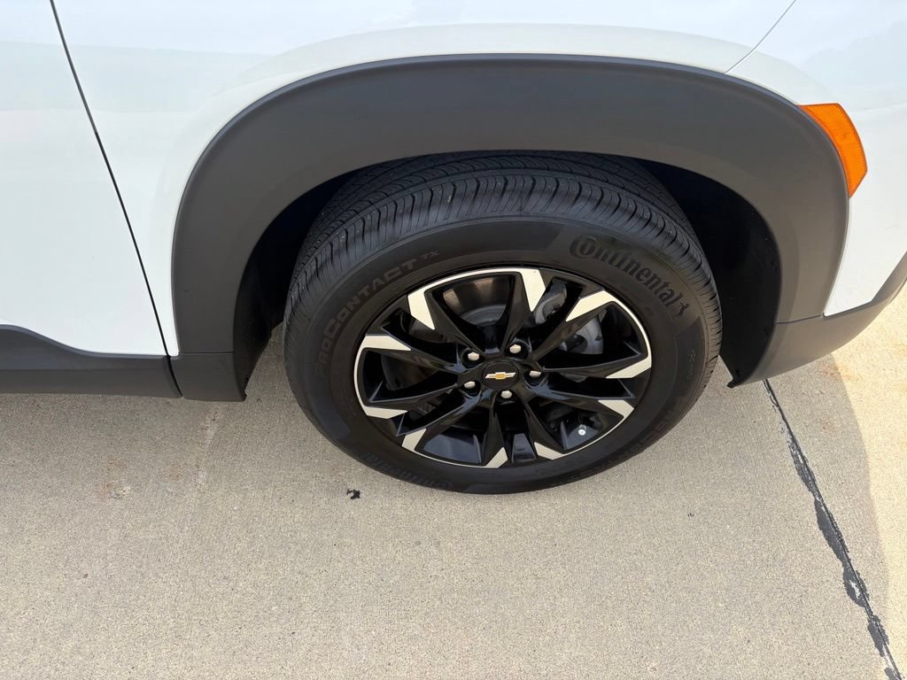 Used 2023 Chevrolet TrailBlazer LT w/ Convenience Package FWD image 47