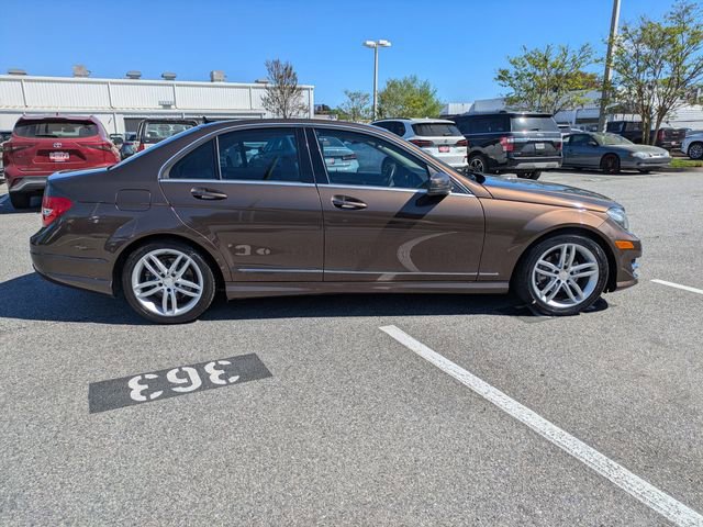 Used 2014 Mercedes-Benz C 250 Sedan image 3
