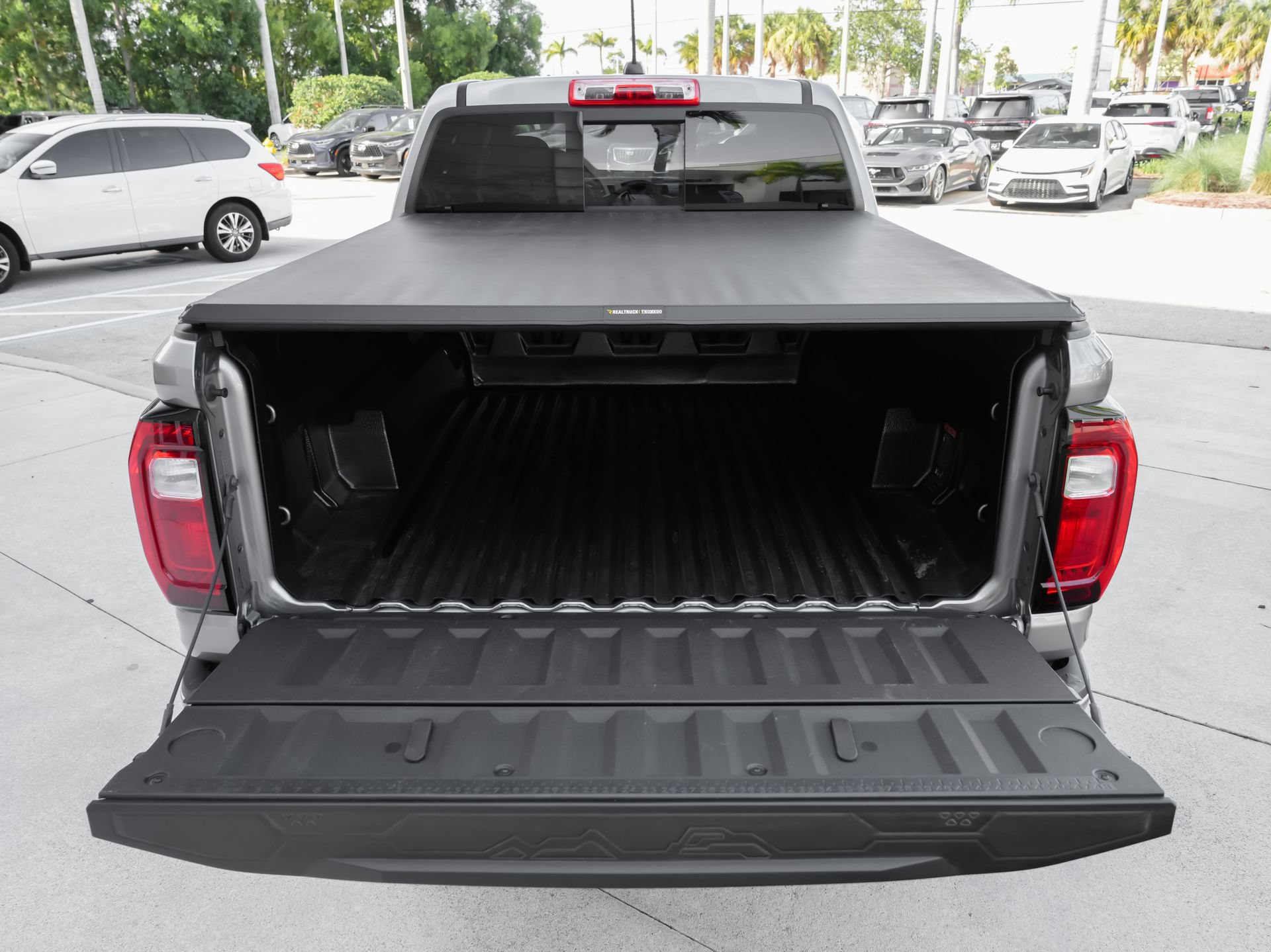 Used 2025 GMC Canyon Elevation w/ Convenience Package RWD image 42
