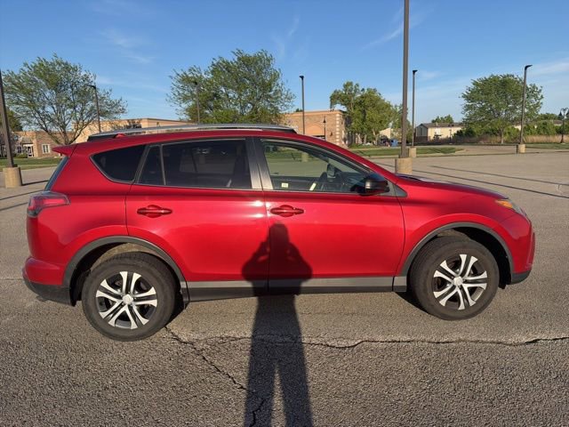 Used 2016 Toyota RAV4 LE FWD image 8