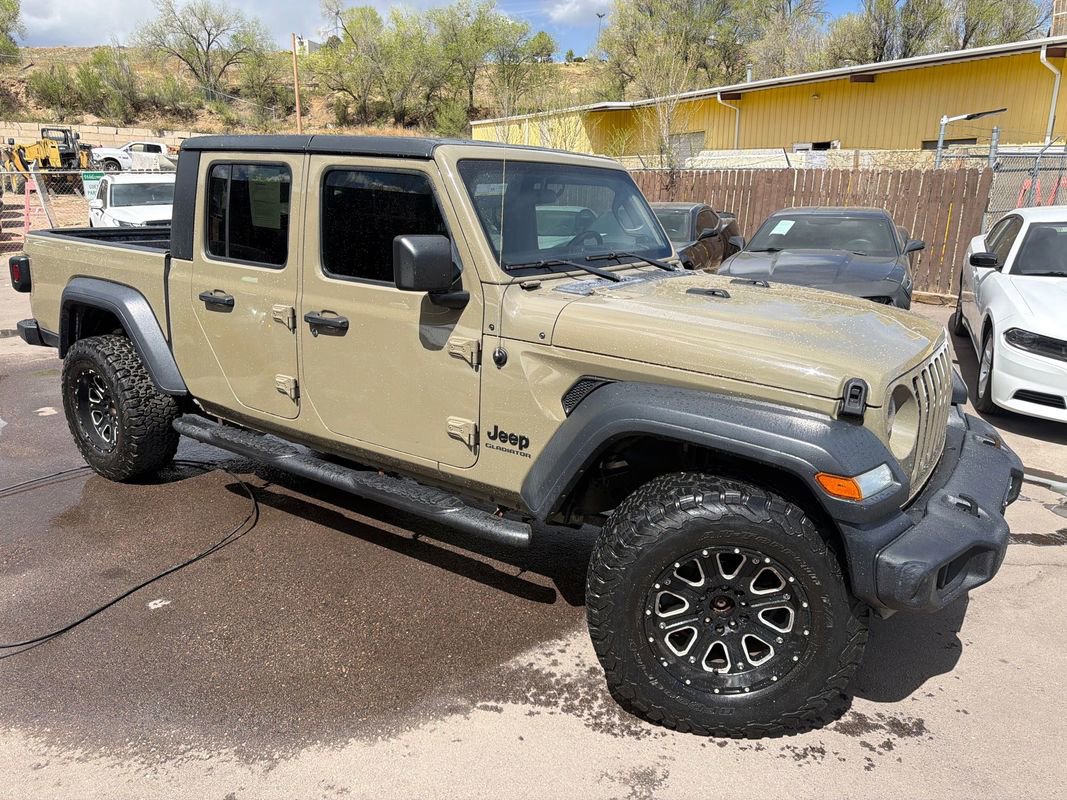 Used 2020 Jeep Gladiator Sport w/ Quick Order Package 24S AWD/4WD image 1