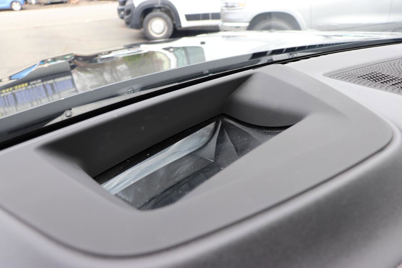 Used 2025 BMW X7 xDrive40i image 71