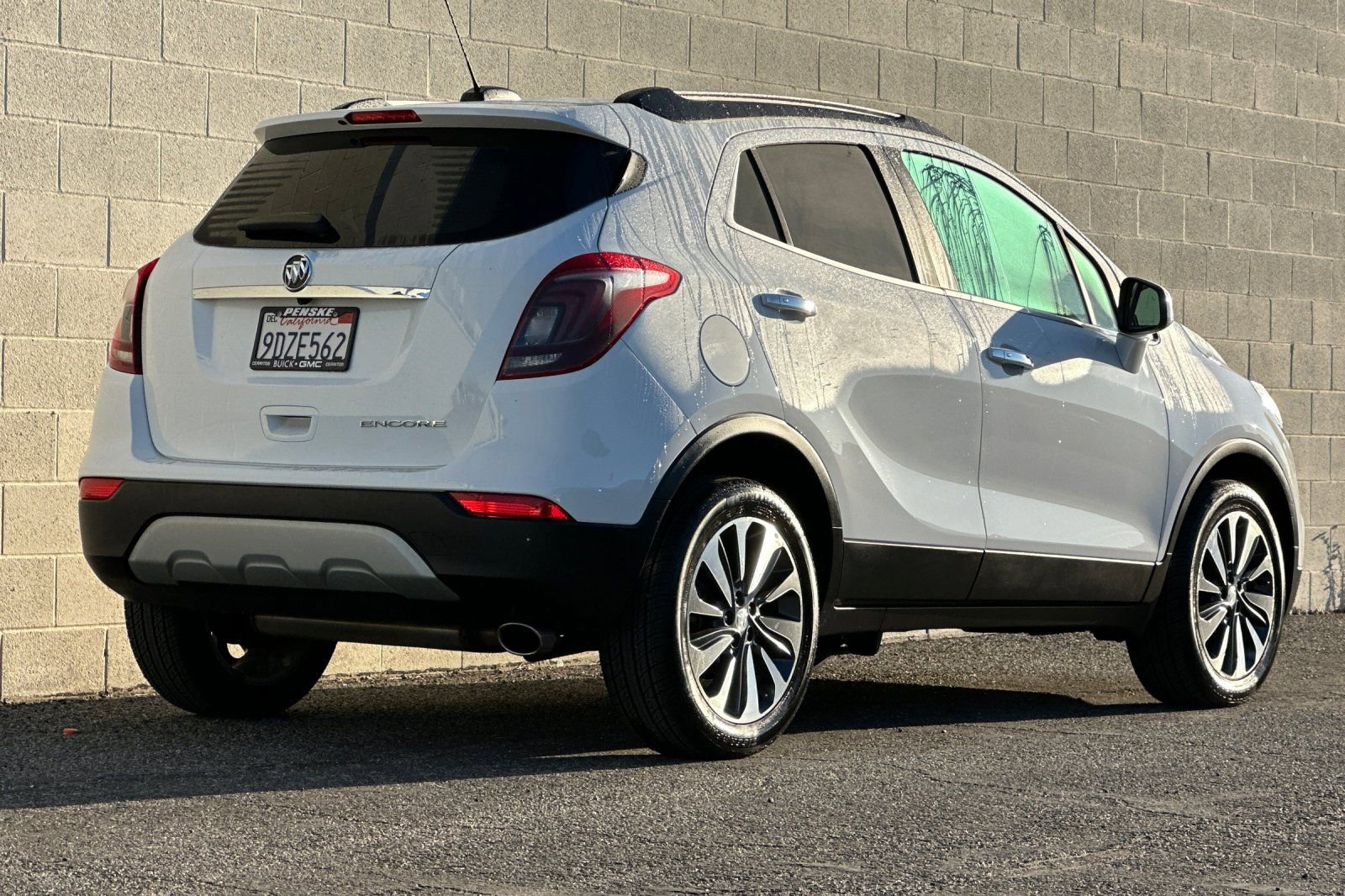 Certified 2022 Buick Encore Preferred w/ Safety Package image 4