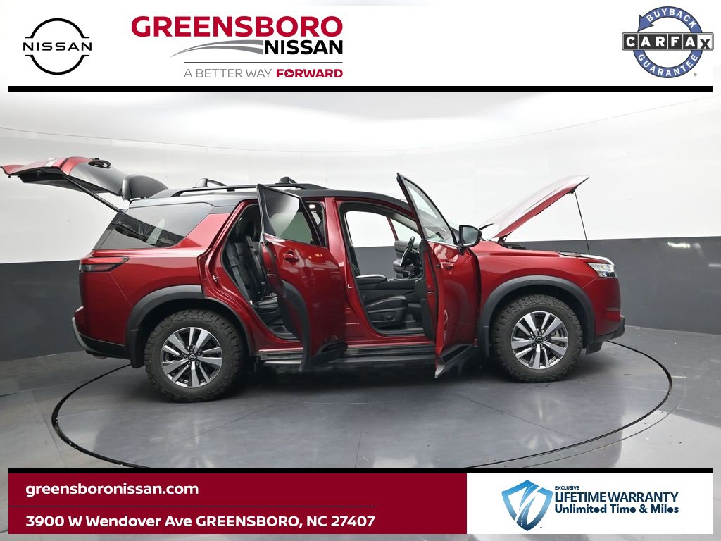 Used 2022 Nissan Pathfinder SL image 28
