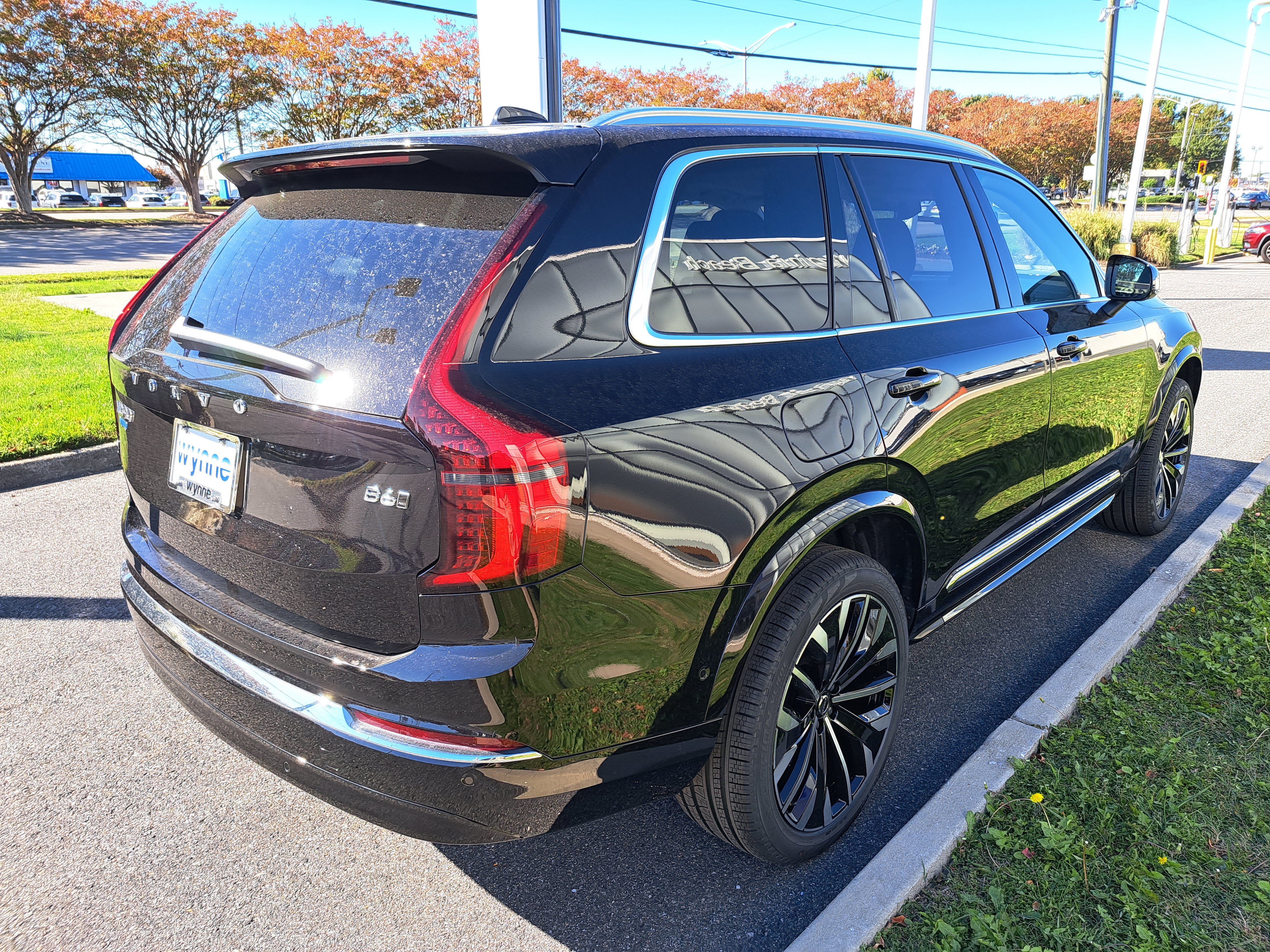 New 2026 Volvo XC90 B6 Ultra w/ Protection Package AWD/4WD image 3
