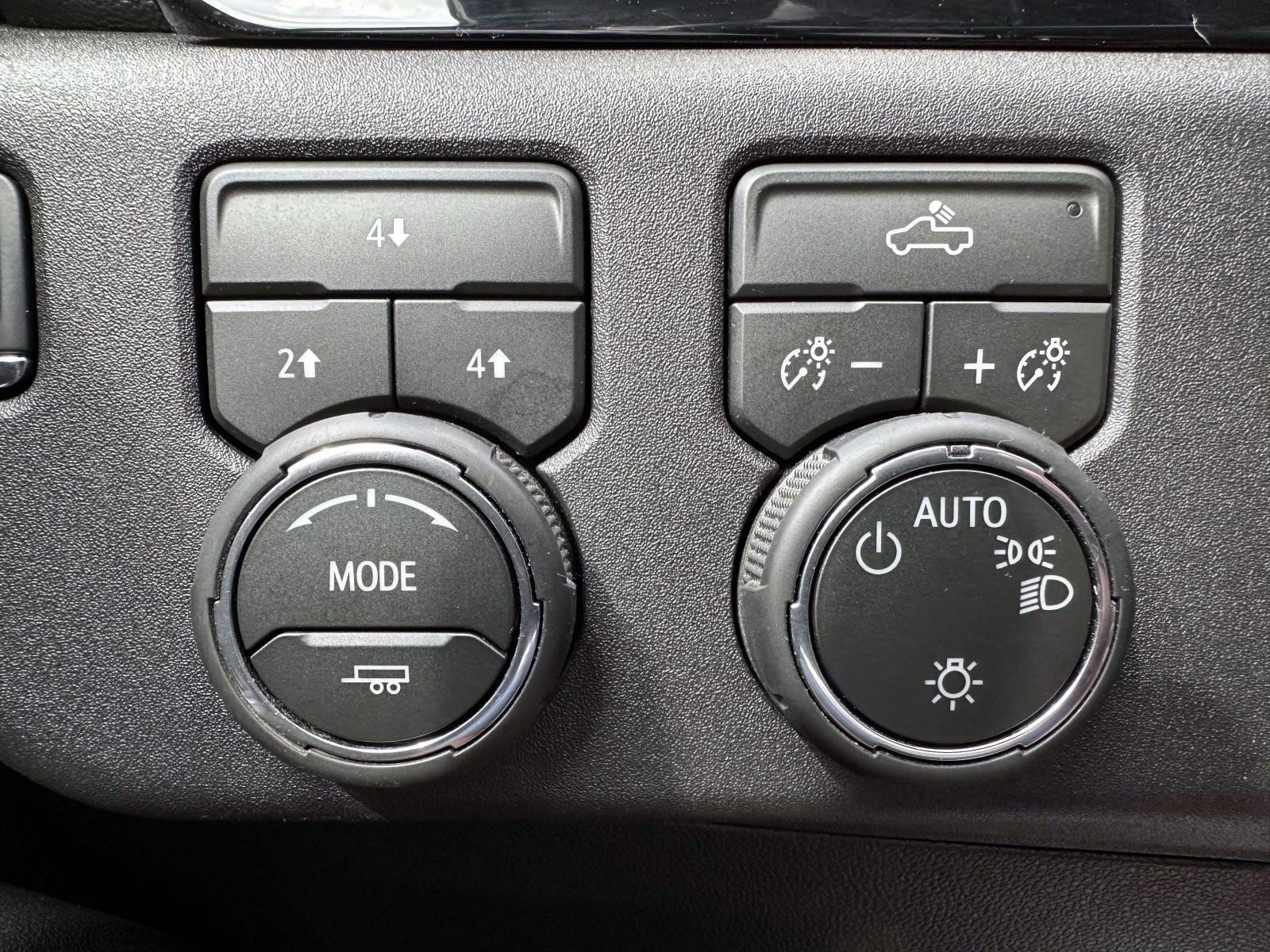 Used 2026 Chevrolet Silverado 2500 LT AWD/4WD image 15