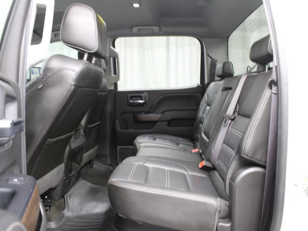 Used 2017 GMC Sierra 2500 Denali w/ Duramax Plus Package AWD/4WD image 10