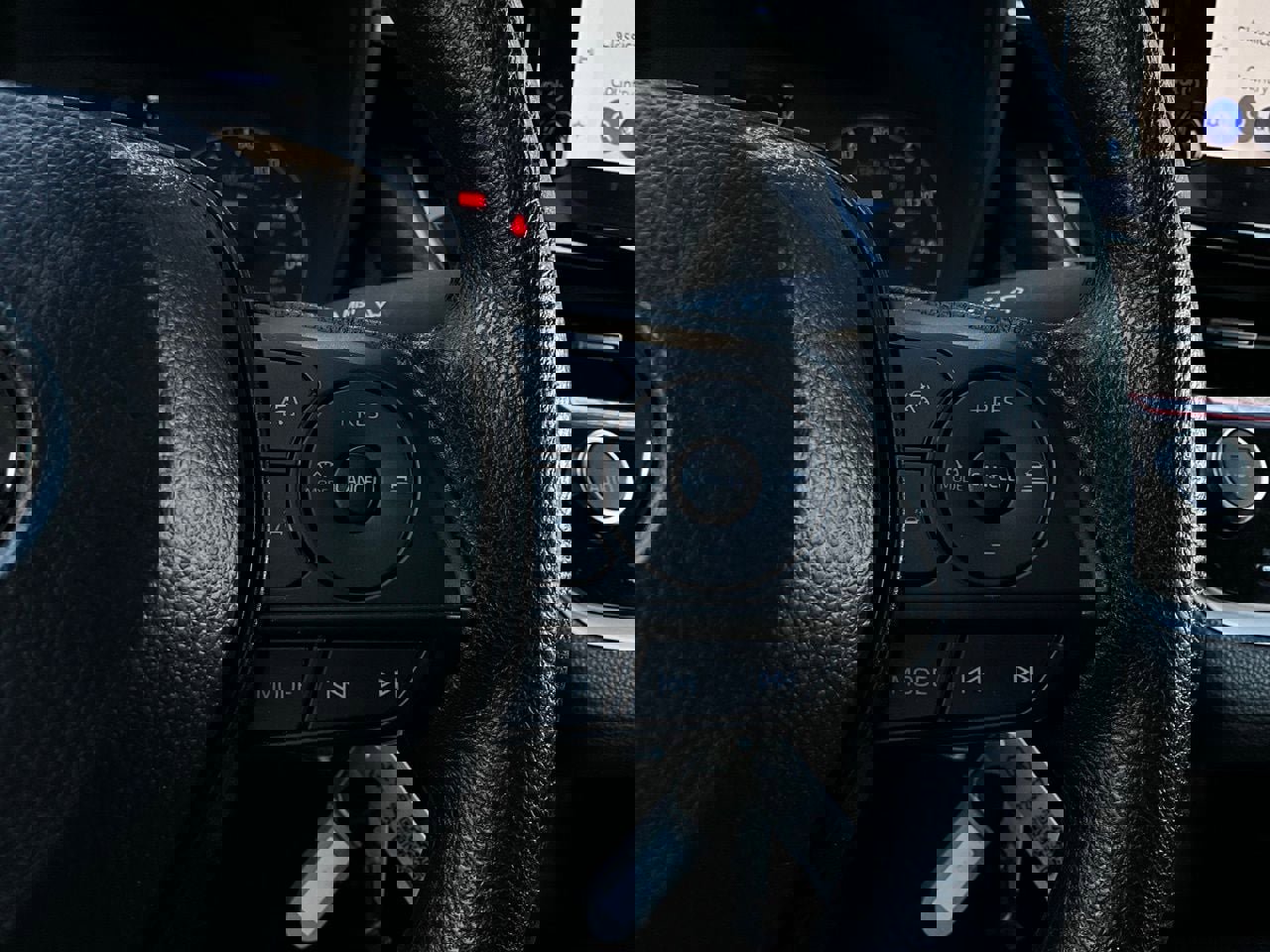 Used 2025 Toyota Corolla LE image 30