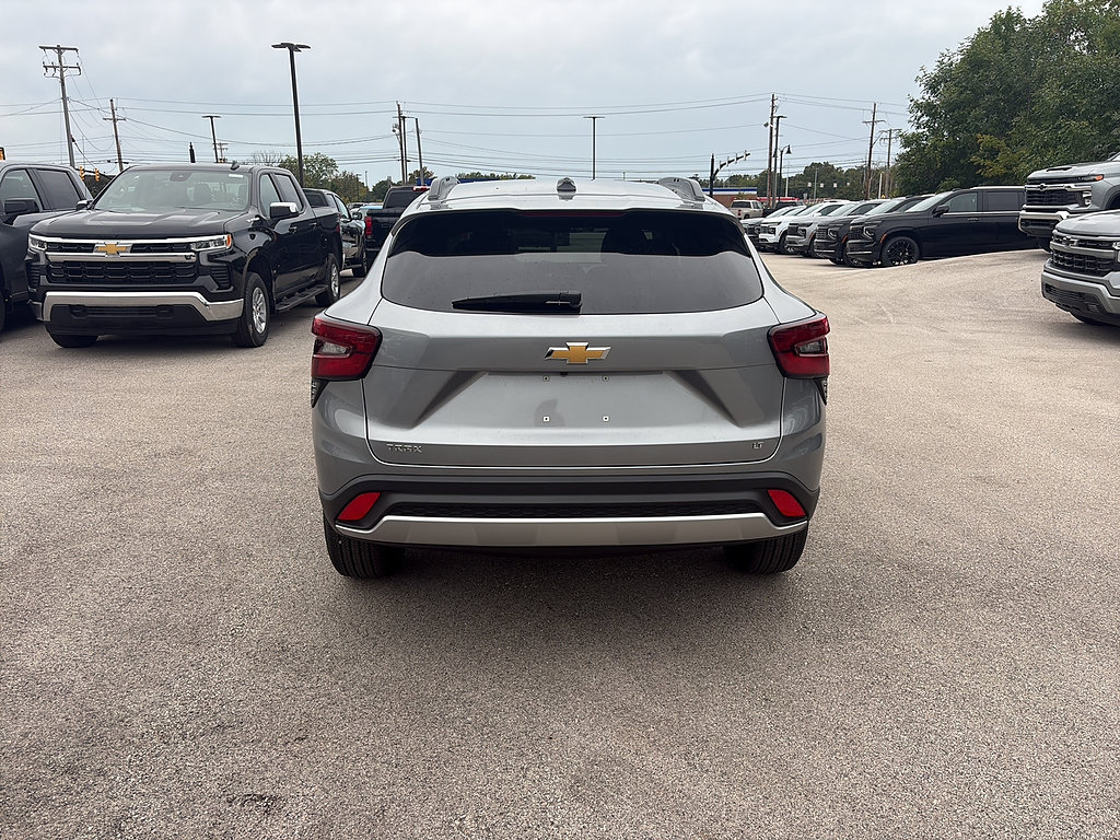 New 2026 Chevrolet Trax LT w/ LT Convenience Package FWD image 4
