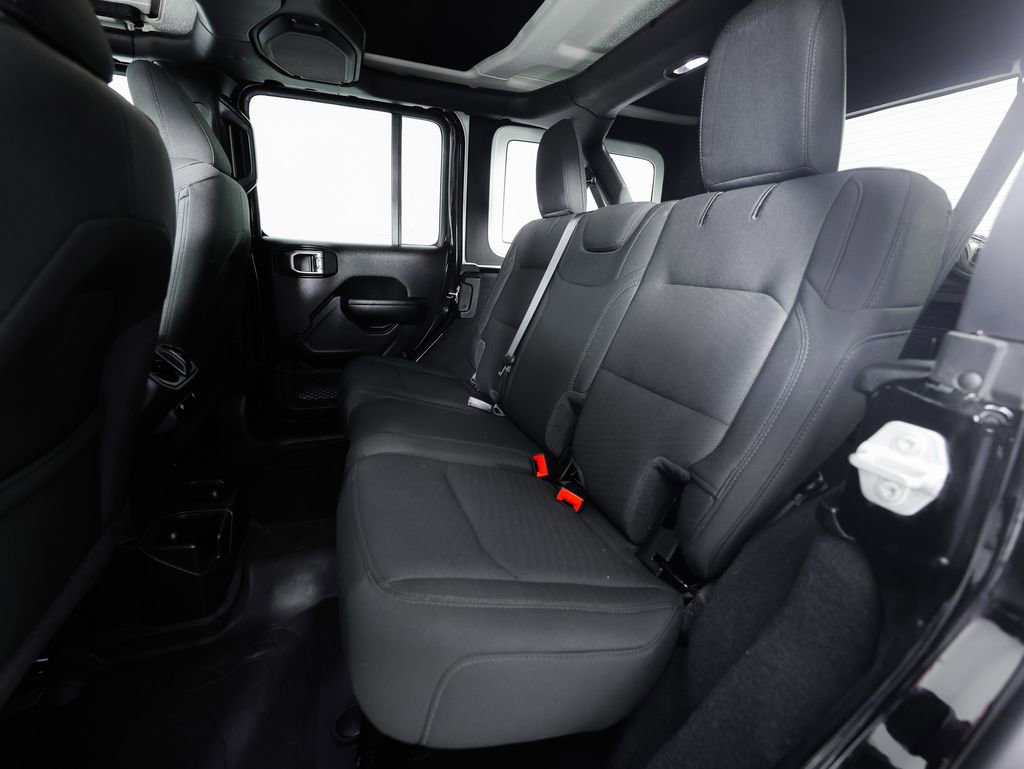 Used 2023 Jeep Wrangler Unlimited Sport AWD/4WD image 18
