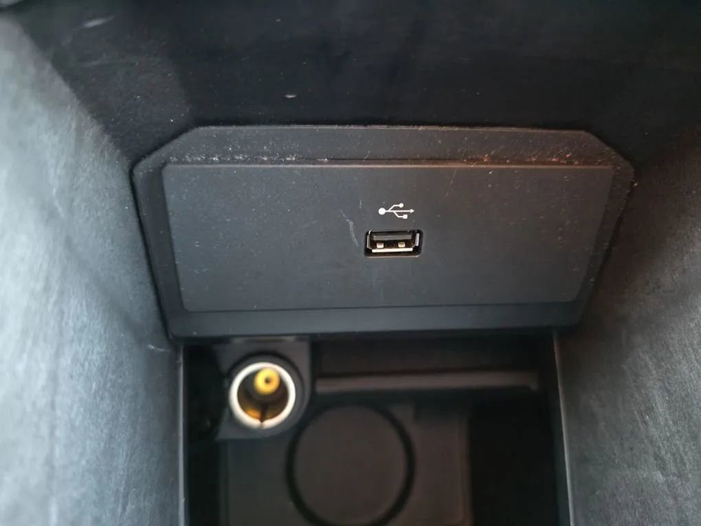 Used 2017 Ford C-MAX SE image 27