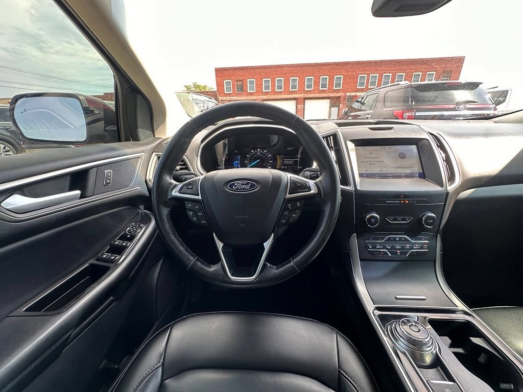Used 2020 Ford Edge SEL FWD image 17