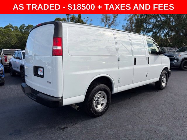 Used 2023 Chevrolet Express 2500 w/ Driver Convenience Package RWD image 6
