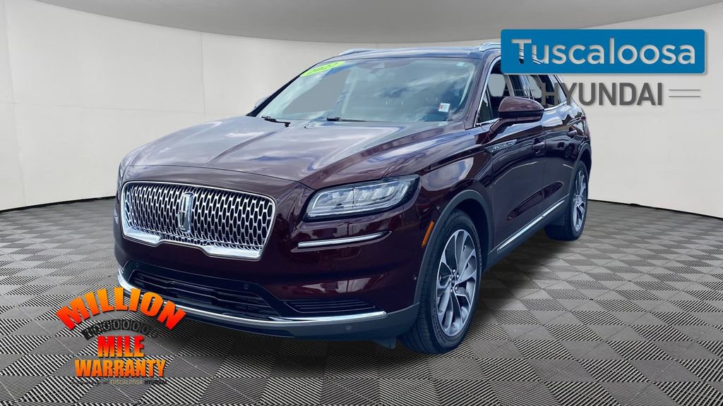 Used 2022 Lincoln Nautilus Reserve w/ Equipment Group 201A image 4