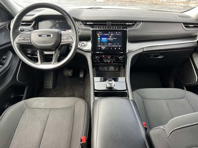 Used 2022 Jeep Grand Cherokee L Laredo w/ Luxury Tech Group I image 16