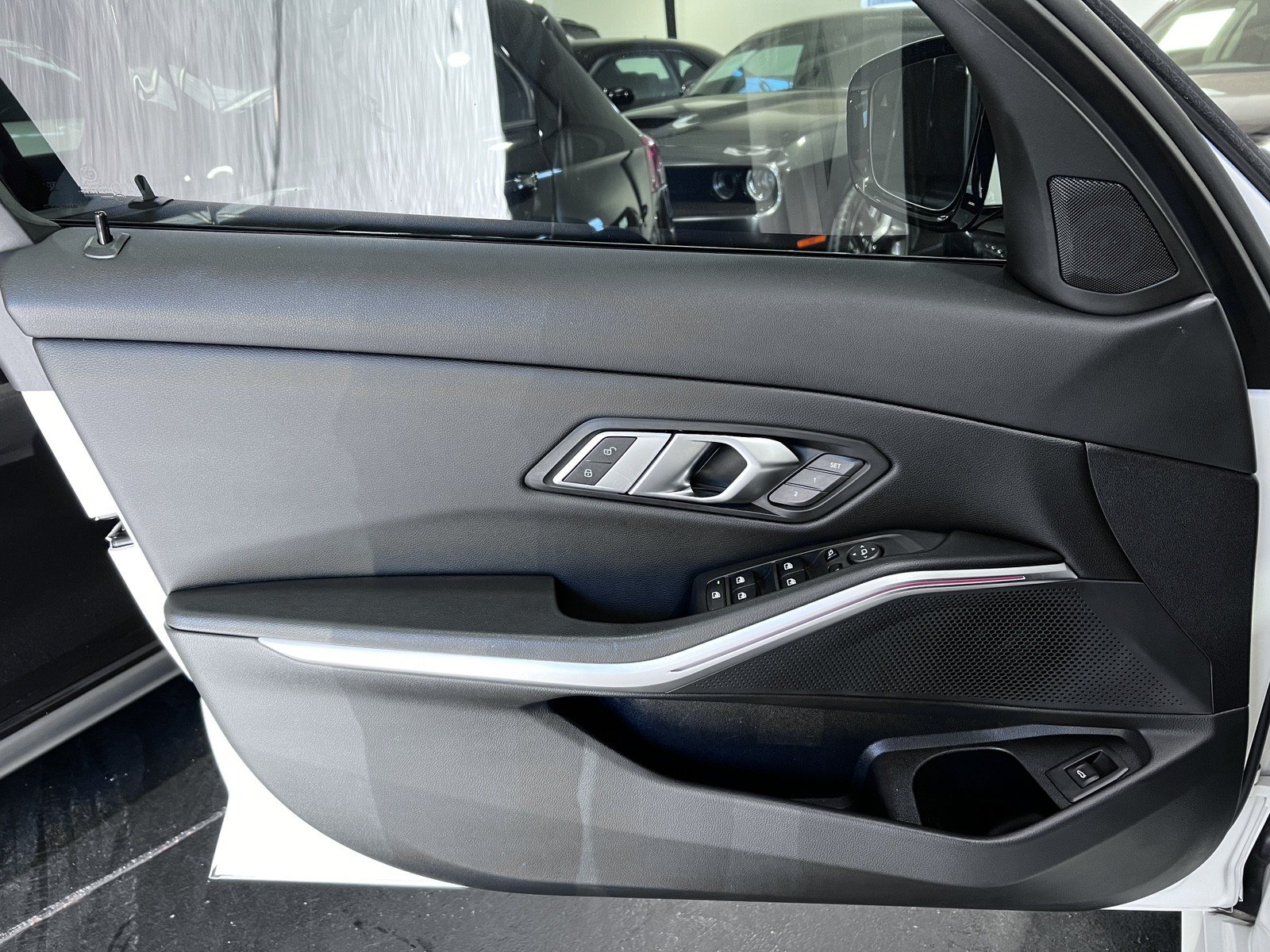 Used 2023 BMW 330i Sedan w/ M Sport Package RWD image 26