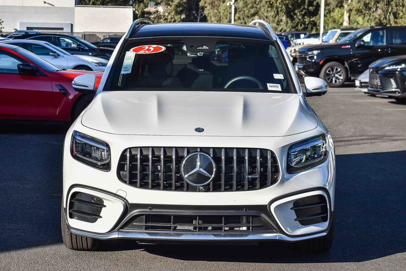 Used 2025 Mercedes-Benz GLB 35 AMG 4MATIC image 2
