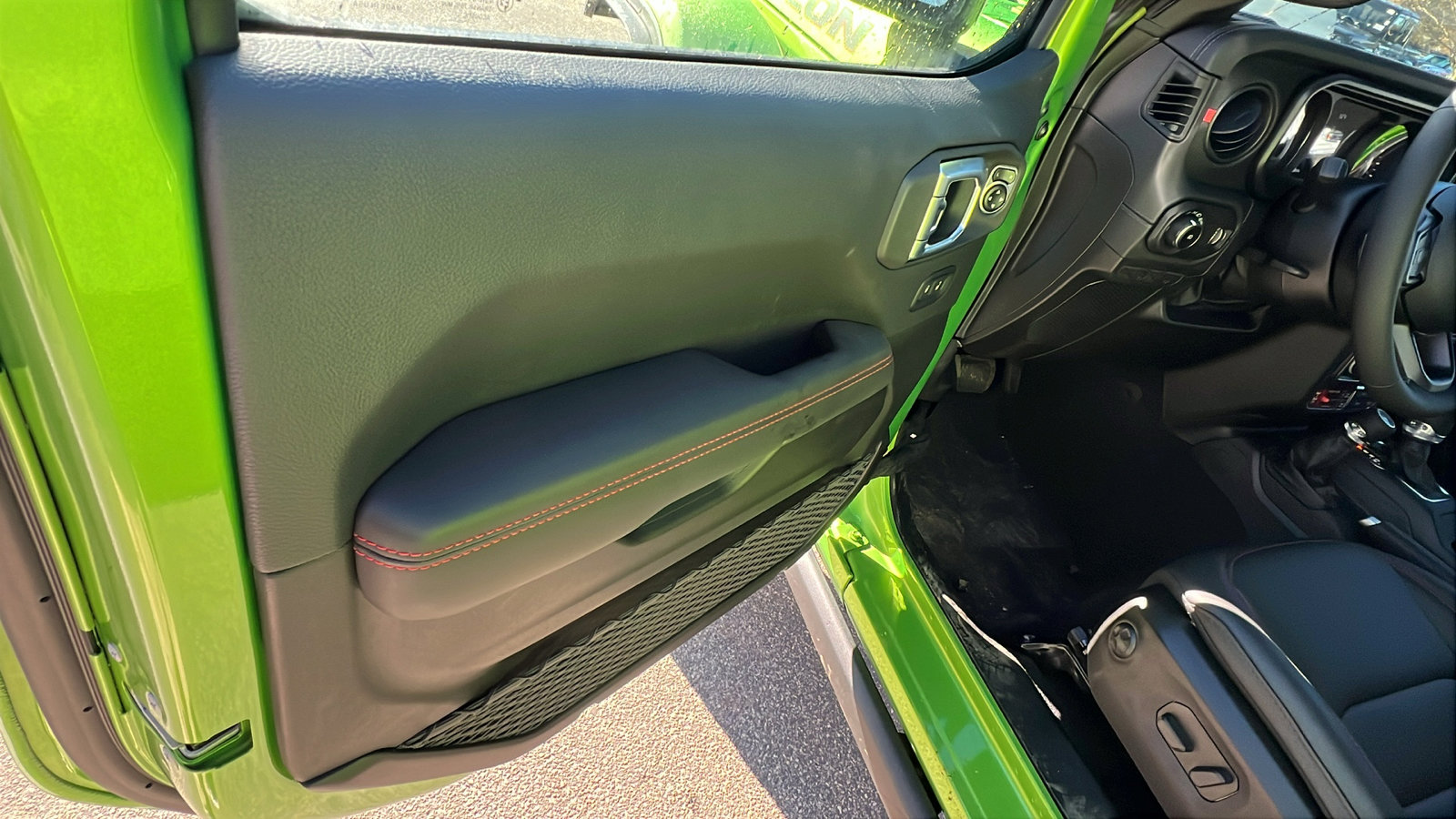 New 2026 Jeep Wrangler Unlimited Rubicon image 14