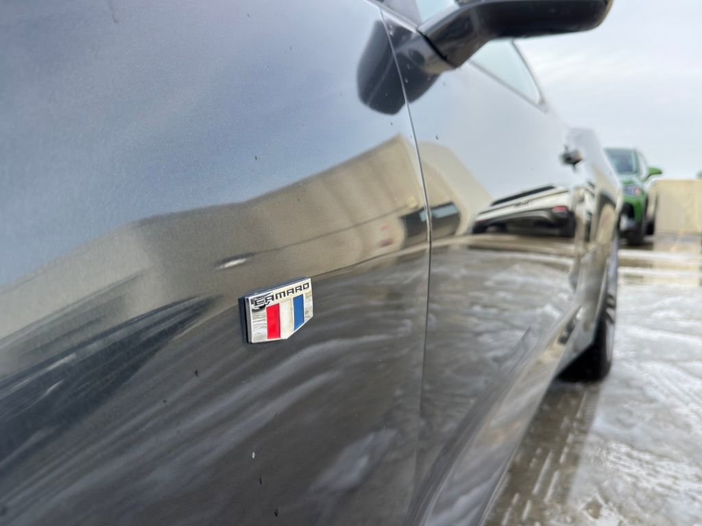 Used 2018 Chevrolet Camaro LT w/ RS Package image 5