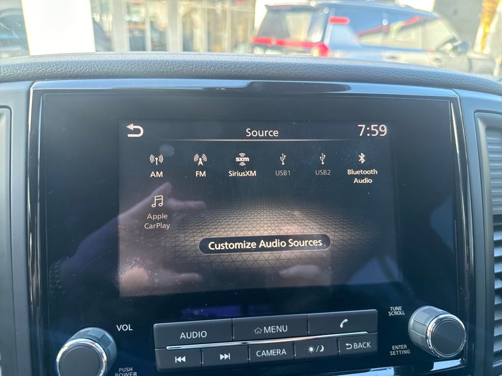 Used 2024 Nissan Titan SV w/ SV Convenience Package image 21