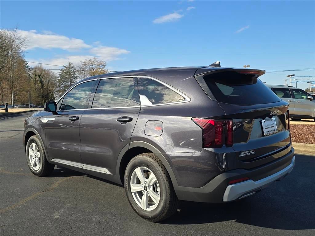 New 2026 Kia Sorento LX FWD image 5