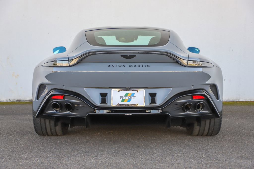 Used 2025 Aston Martin V8 Vantage Coupe image 50