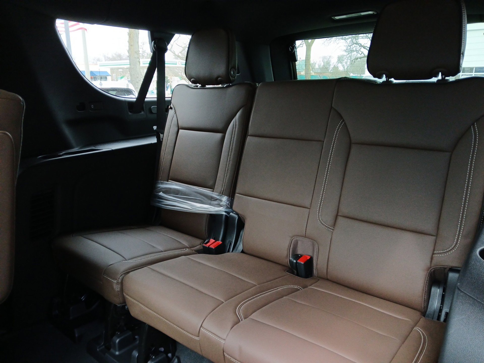 New 2026 Chevrolet Suburban High Country image 25