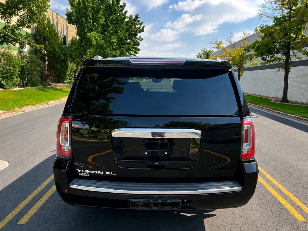 Used 2016 GMC Yukon XL Denali AWD/4WD image 4