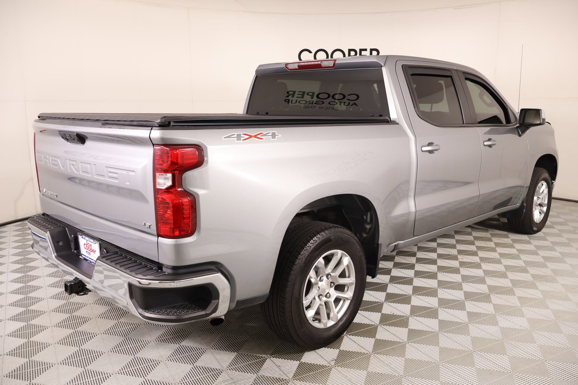 Used 2024 Chevrolet Silverado 1500 LT image 18
