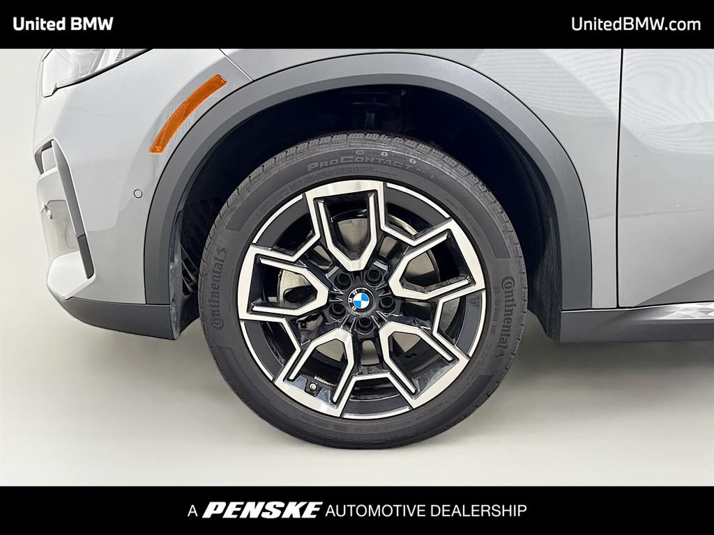 Used 2026 BMW X2 xDrive28i AWD/4WD image 2