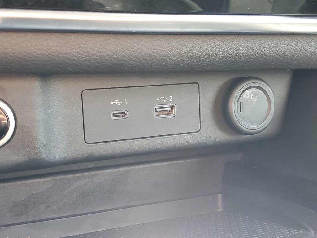 Used 2023 Nissan Rogue S FWD image 30