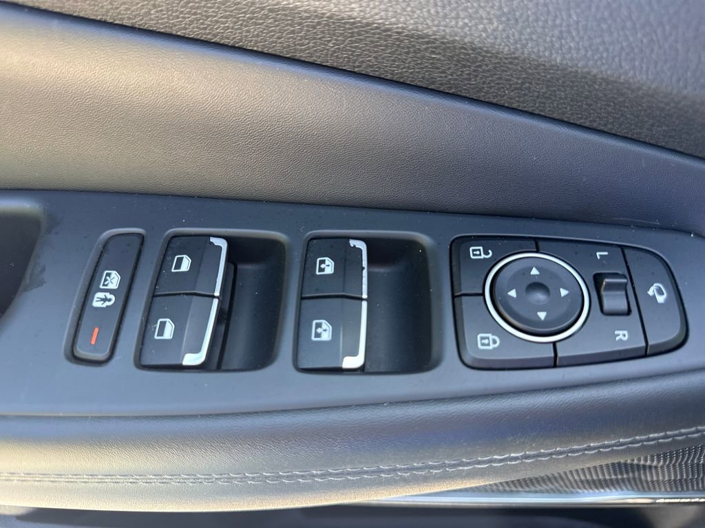 Used 2023 Hyundai Santa Fe Limited image 15