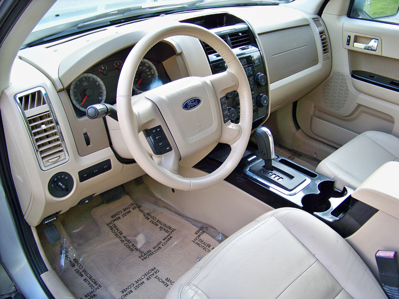 Used 2009 Ford Escape Limited AWD/4WD image 16