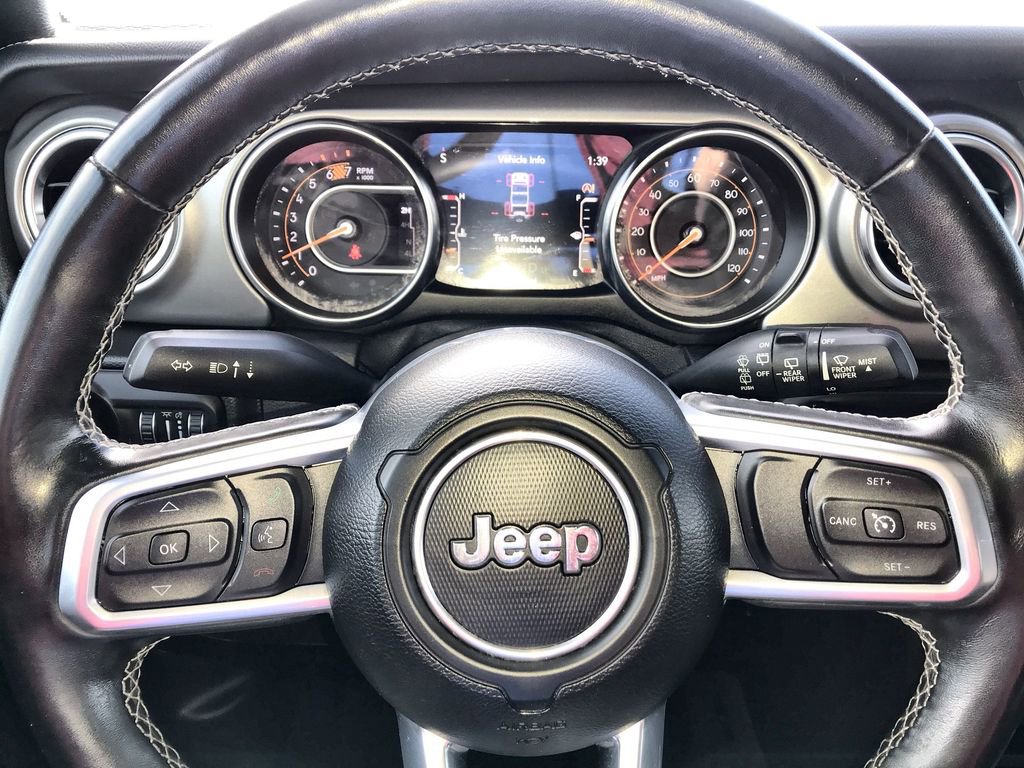 Used 2021 Jeep Wrangler Unlimited Sahara w/ Uconnect 4C Nav & Sound Group AWD/4WD image 14