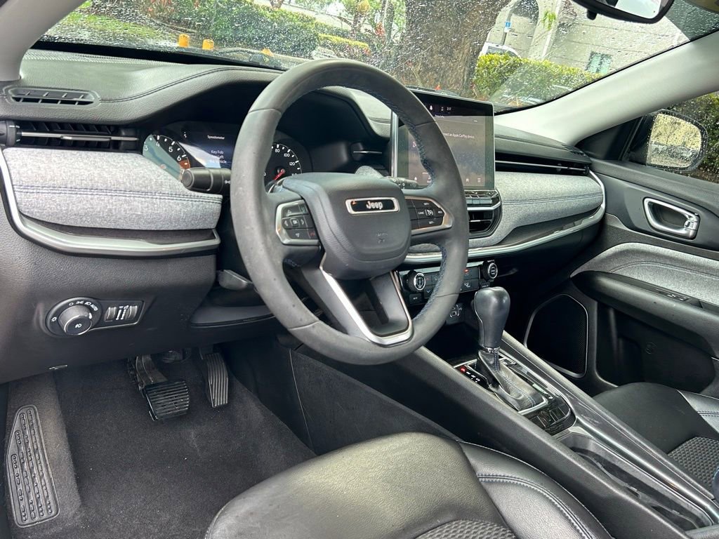 Certified 2022 Jeep Compass Latitude image 42