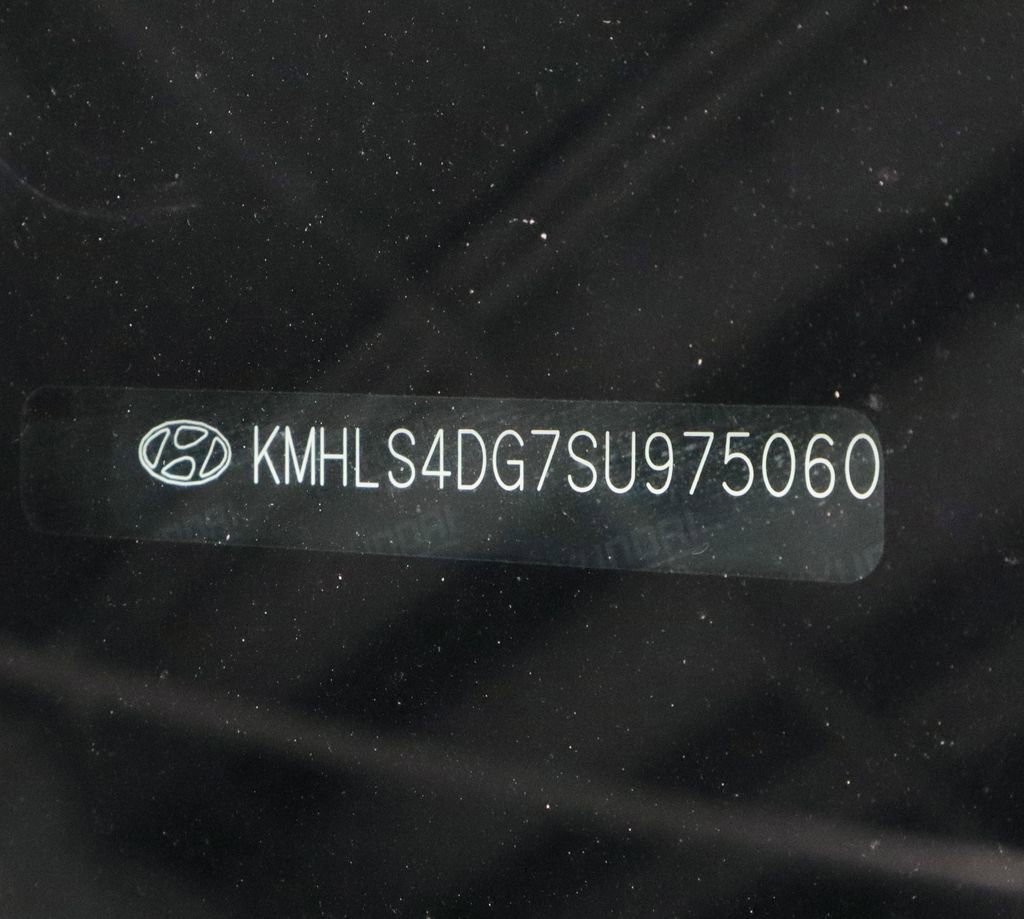 Certified 2025 Hyundai Elantra SEL image 36