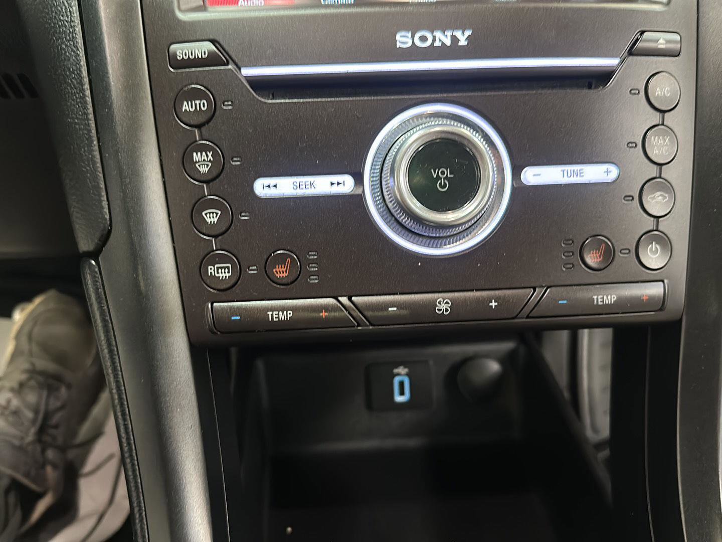 Used 2017 Ford Fusion Titanium image 20