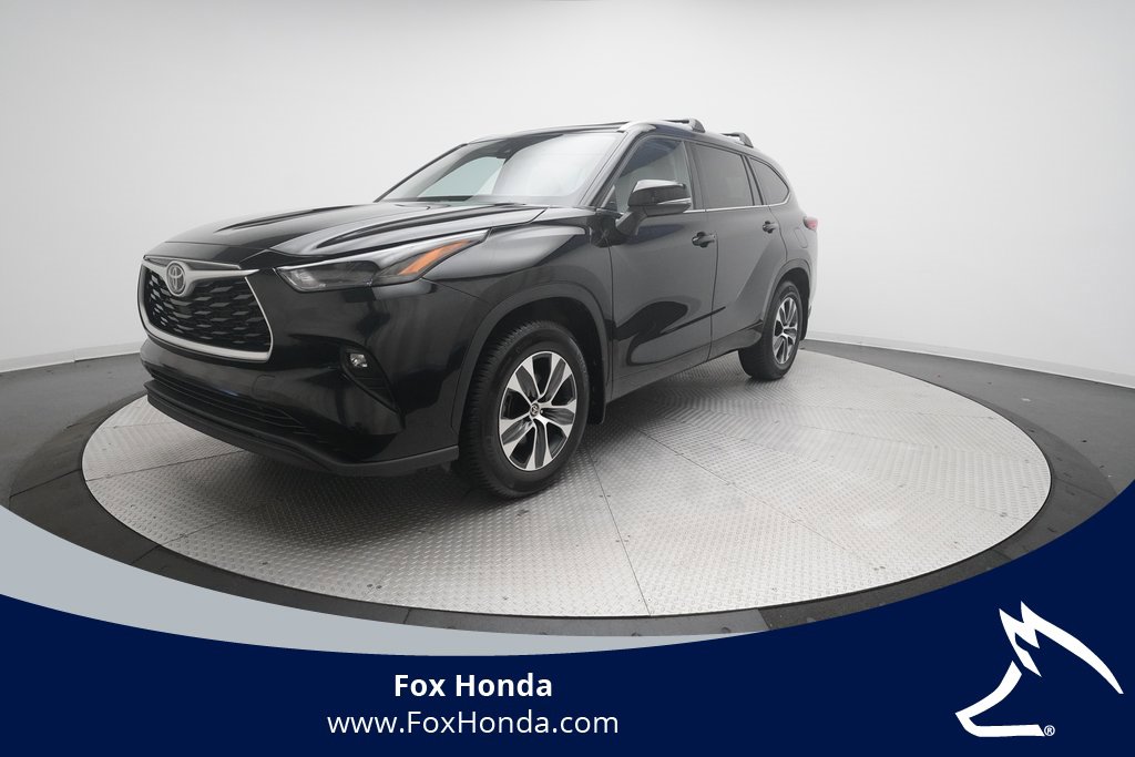 Used 2022 Toyota Highlander XLE