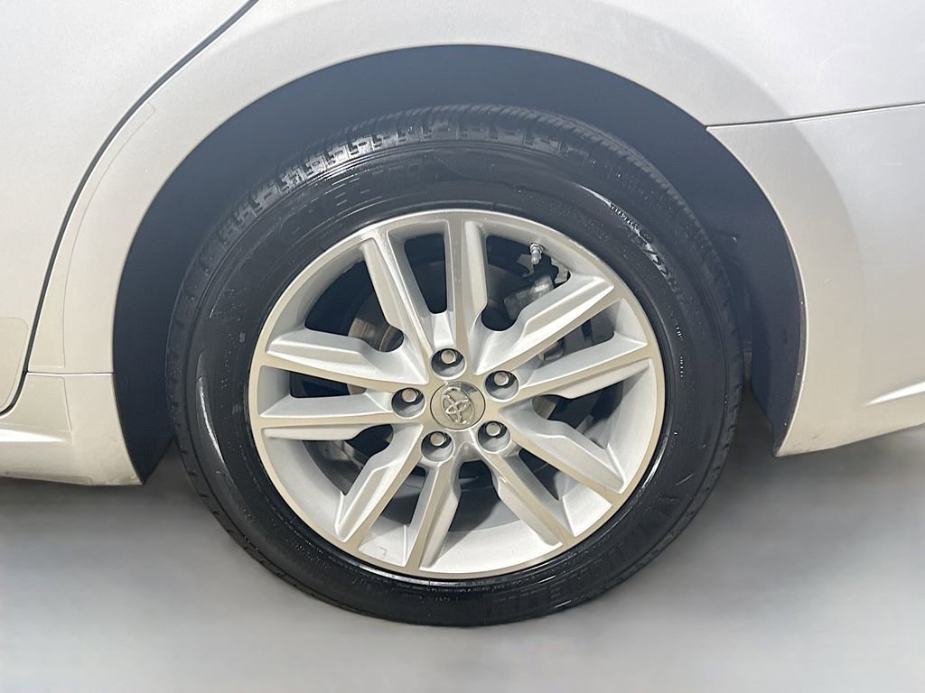 Used 2014 Toyota Avalon XLE image 28