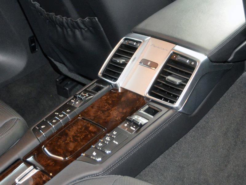 Used 2016 Porsche Panamera Turbo image 27