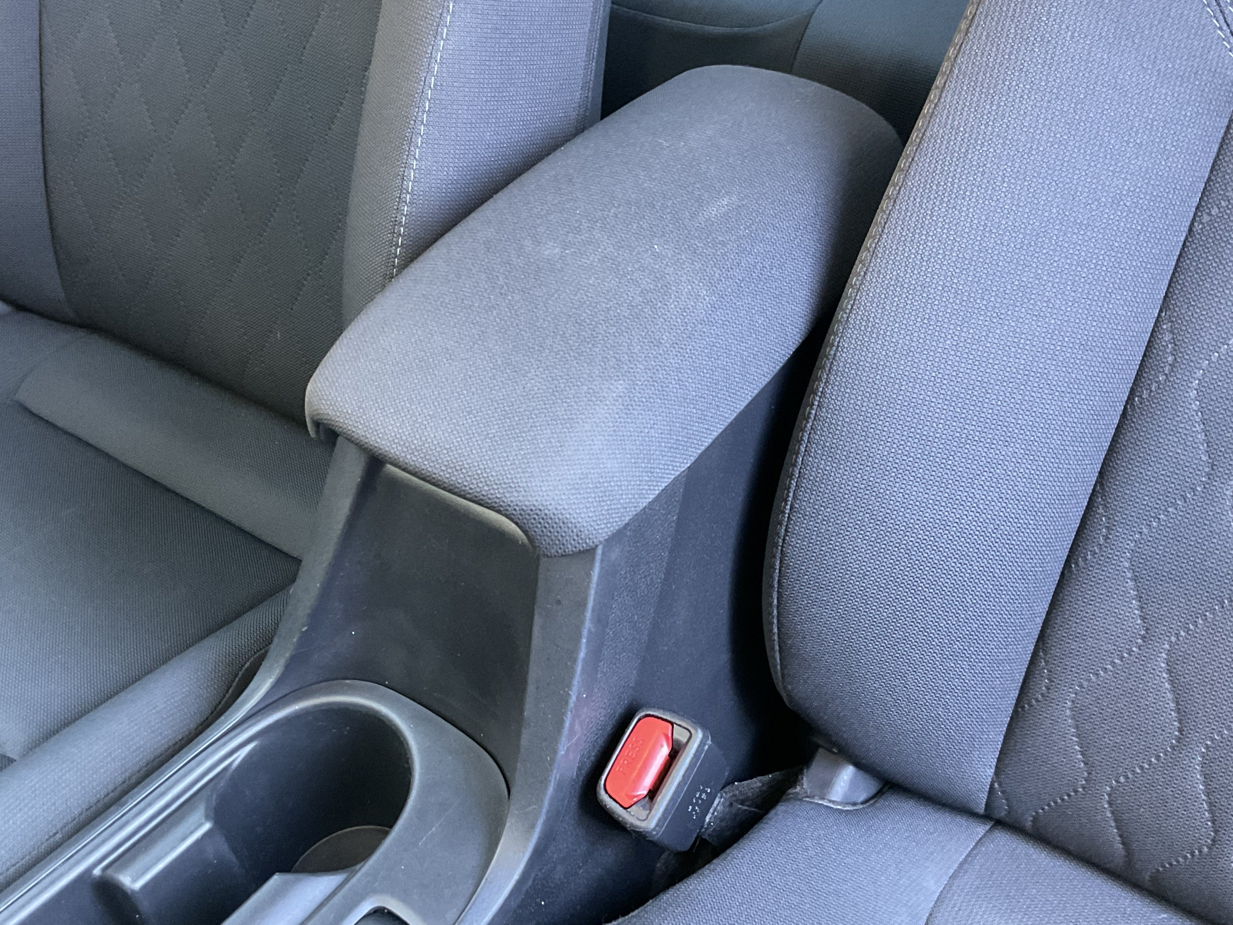 Used 2025 Toyota Corolla LE FWD image 18