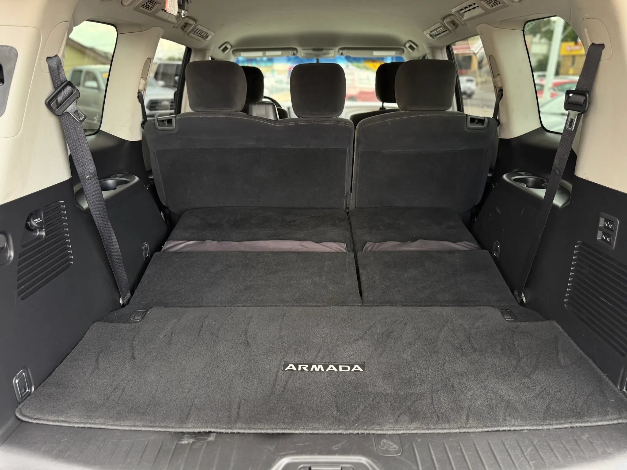 Used 2017 Nissan Armada SV w/ Driver Package AWD/4WD image 27