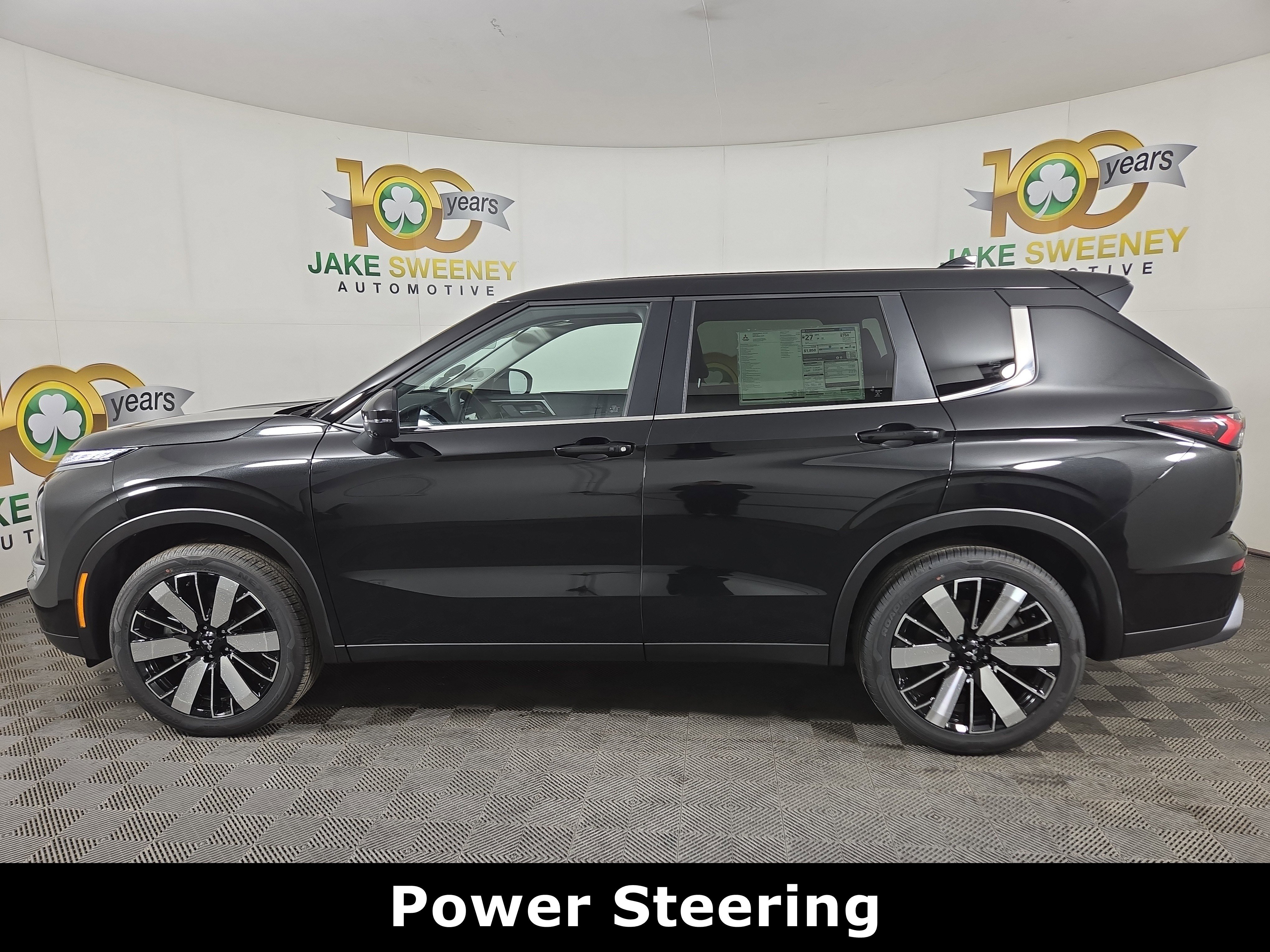 New 2026 Mitsubishi Outlander SE image 4