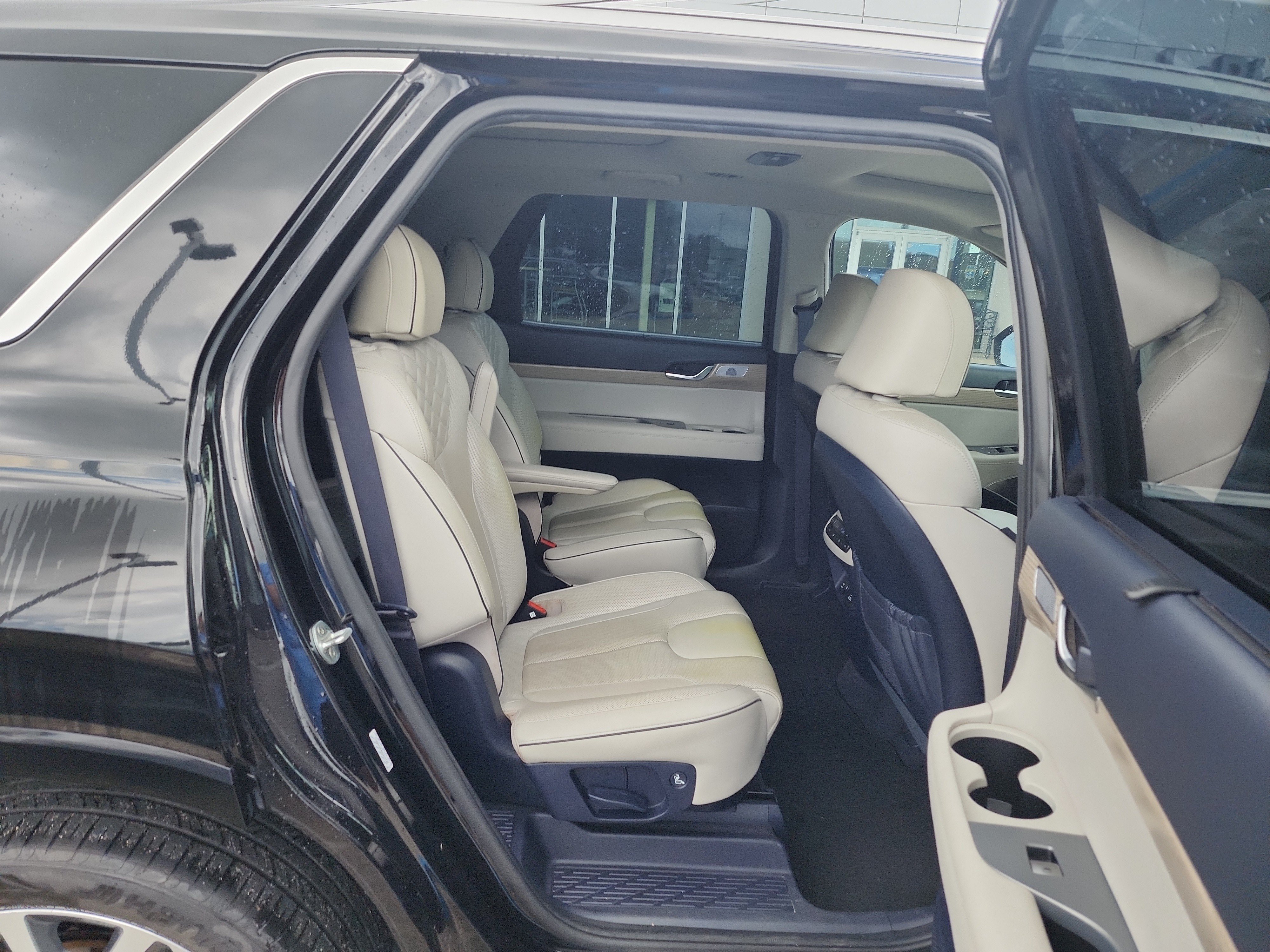 Used 2021 Hyundai Palisade Limited FWD image 14