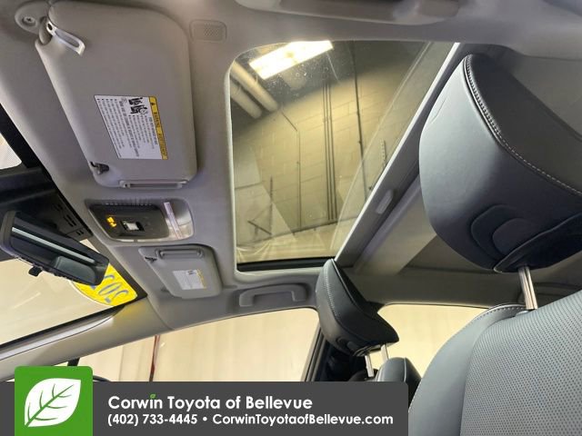 Used 2024 Toyota Prius Limited w/ Limited Premium Package image 21